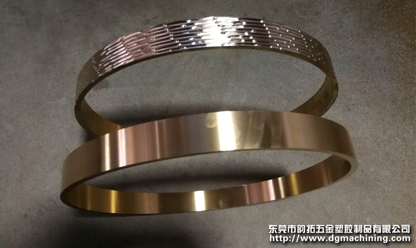 大型機械加工廠數(shù)控車床加工